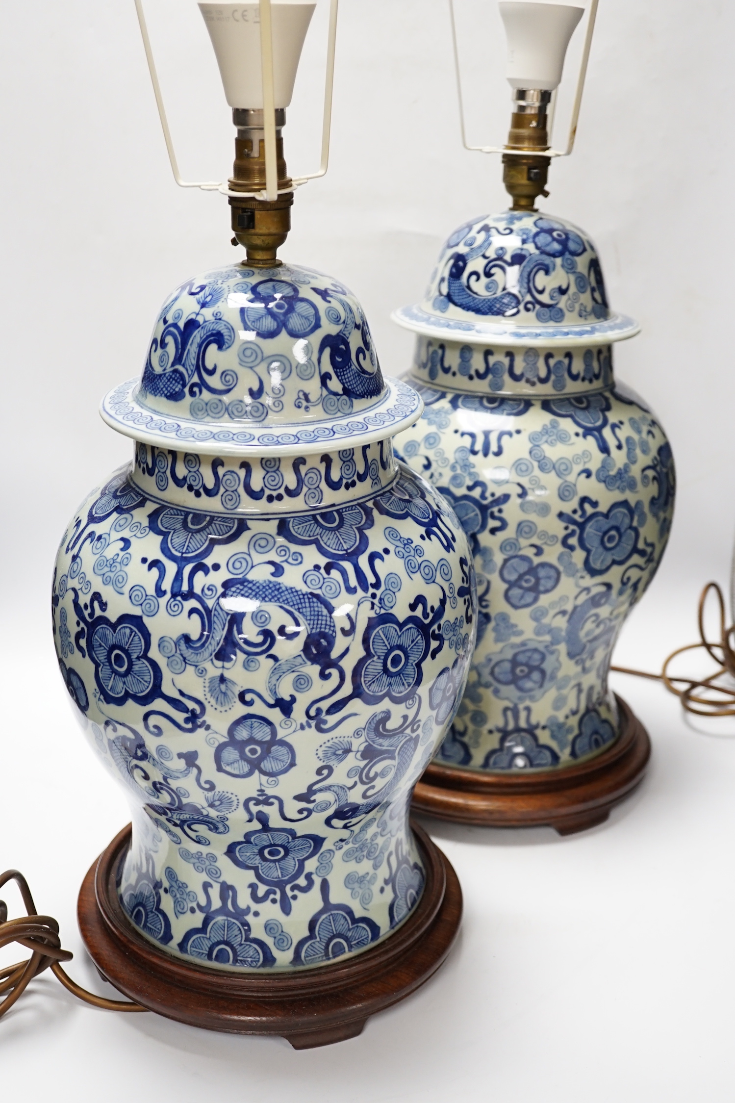 A pair of modern Chinese blue and white table lamps